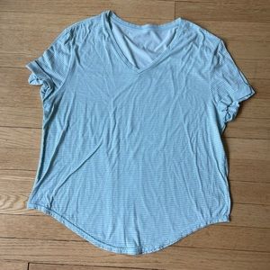 Lululemon Tee